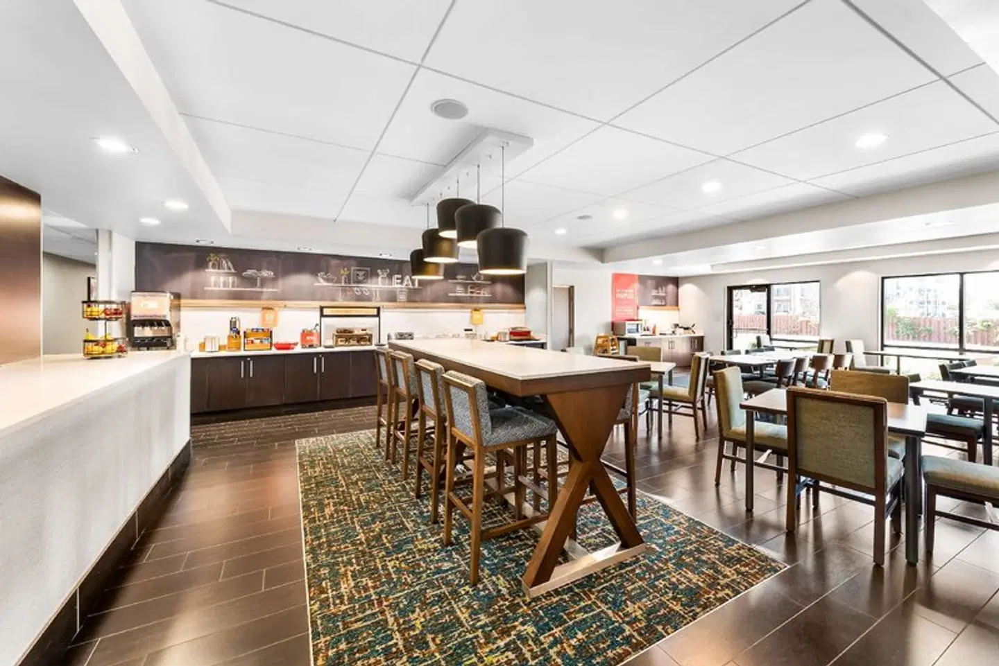 Hampton Inn Dayton/Huber Heights Bar