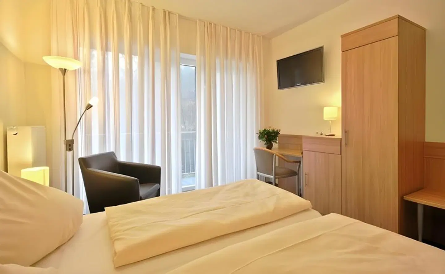 Haller Hotel Garni ROOM_EXAMPLE