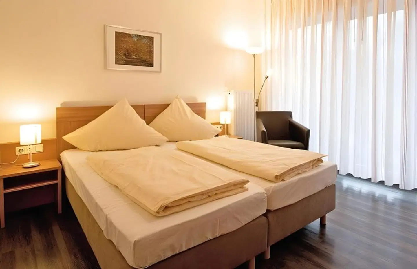 Haller Hotel Garni ROOM_EXAMPLE