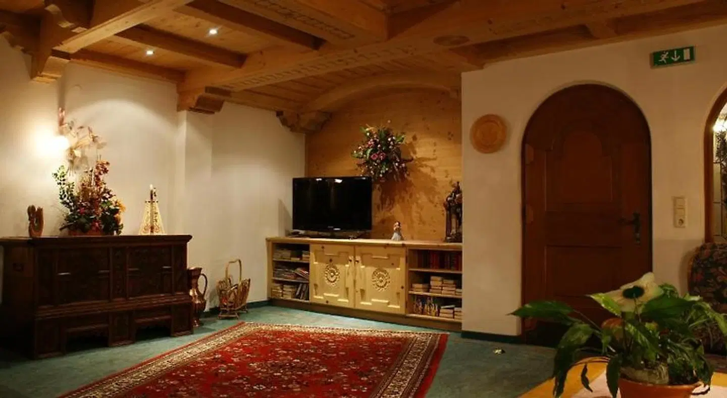 Riederhof LOUNGE_LOBBY