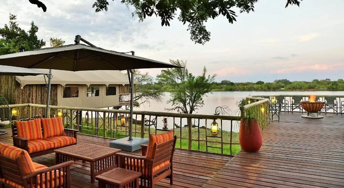 Jackalberry Chobe Terrasse