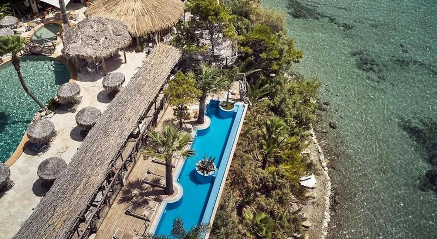 Gloria Maris Hotel Suites and Villa EXTERIOR