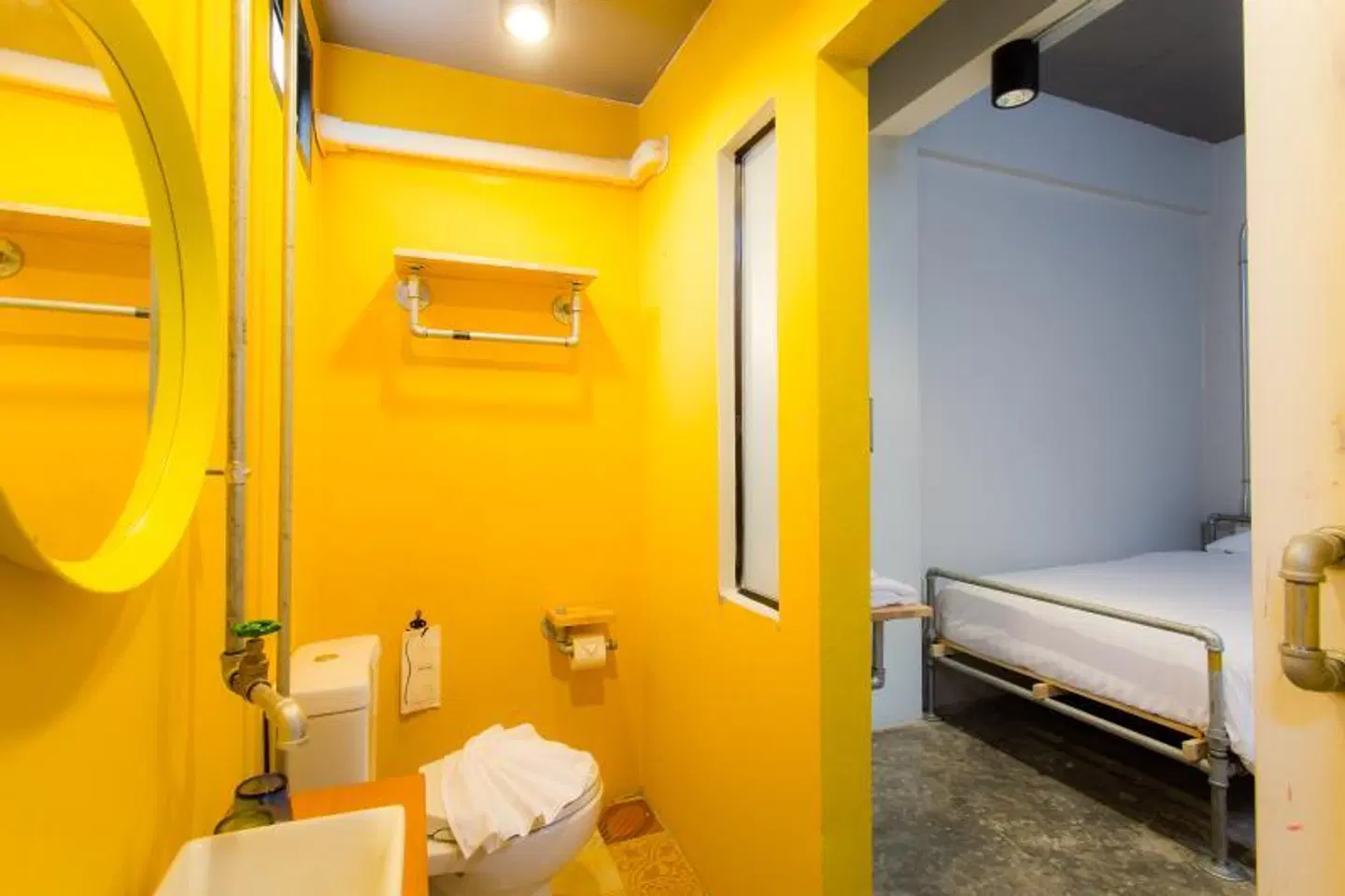 bloo Hostel (SHA Certified) Badezimmer