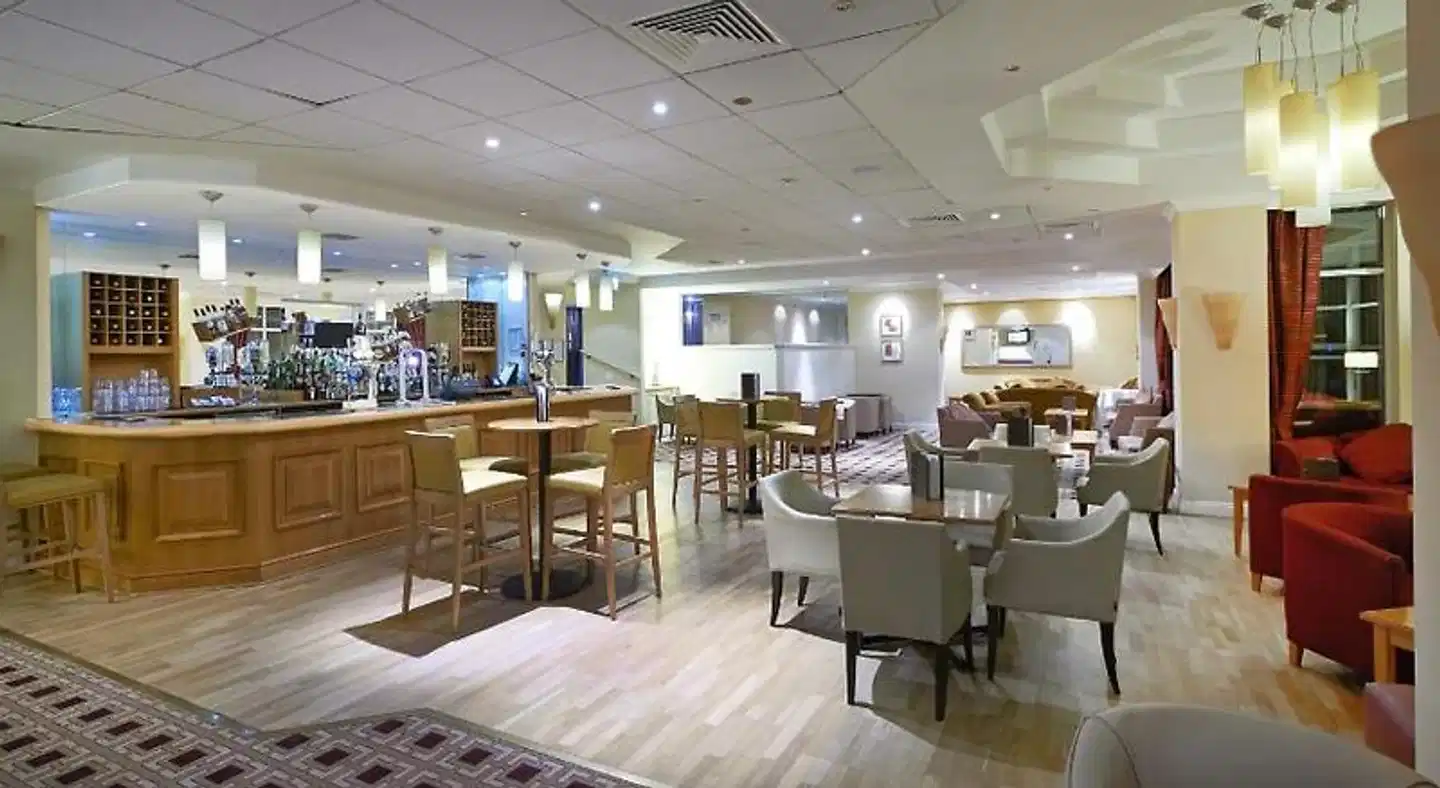 Orida Hotels Maidstone Bar