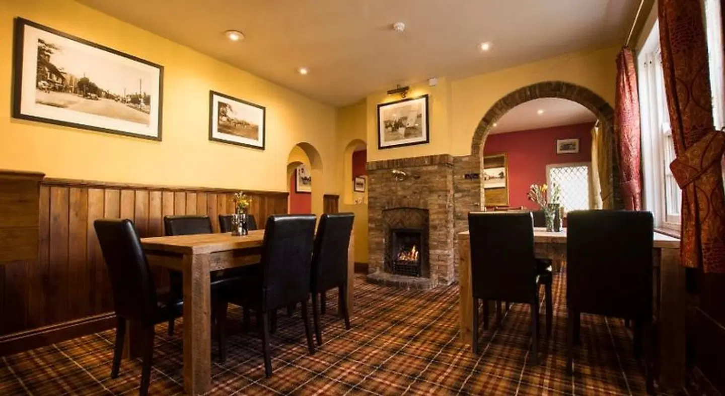 The Crown Inn Hotel Bar