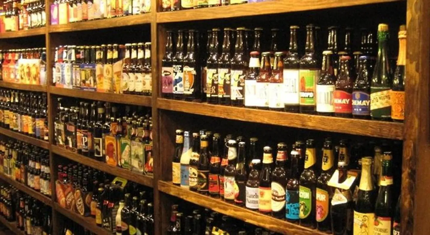 Skellys Bar