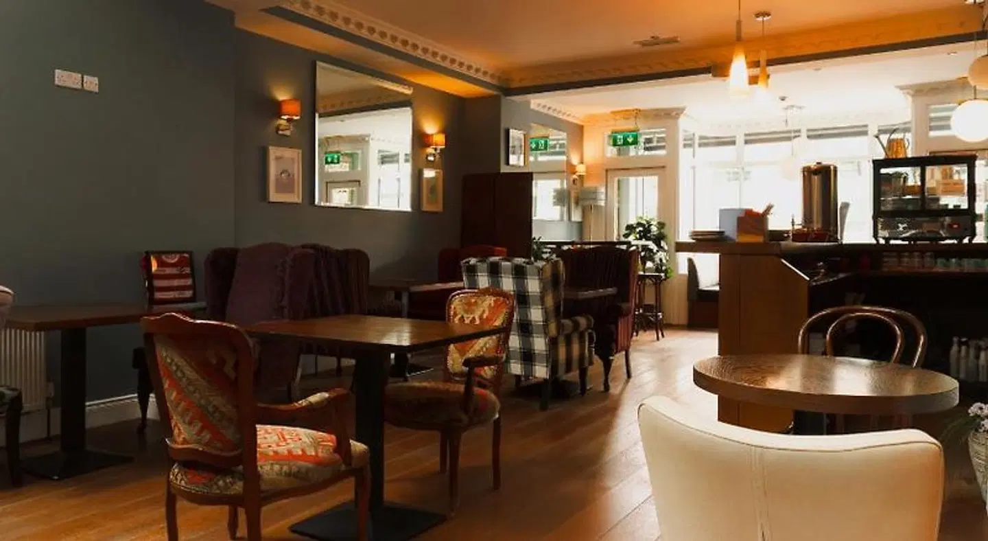 Phoenix Park Hotel Bar