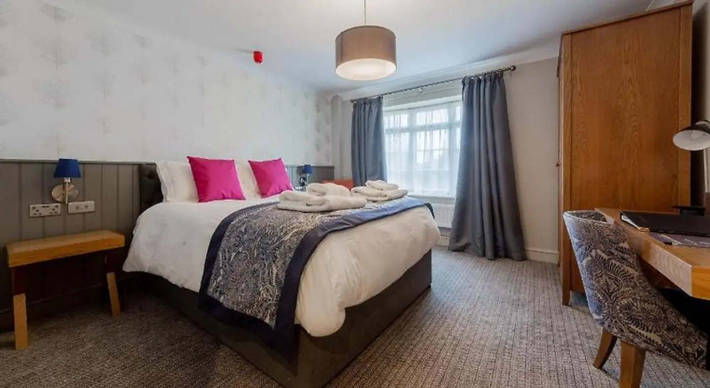 The Eaton Oak Inn ROOM_EXAMPLE