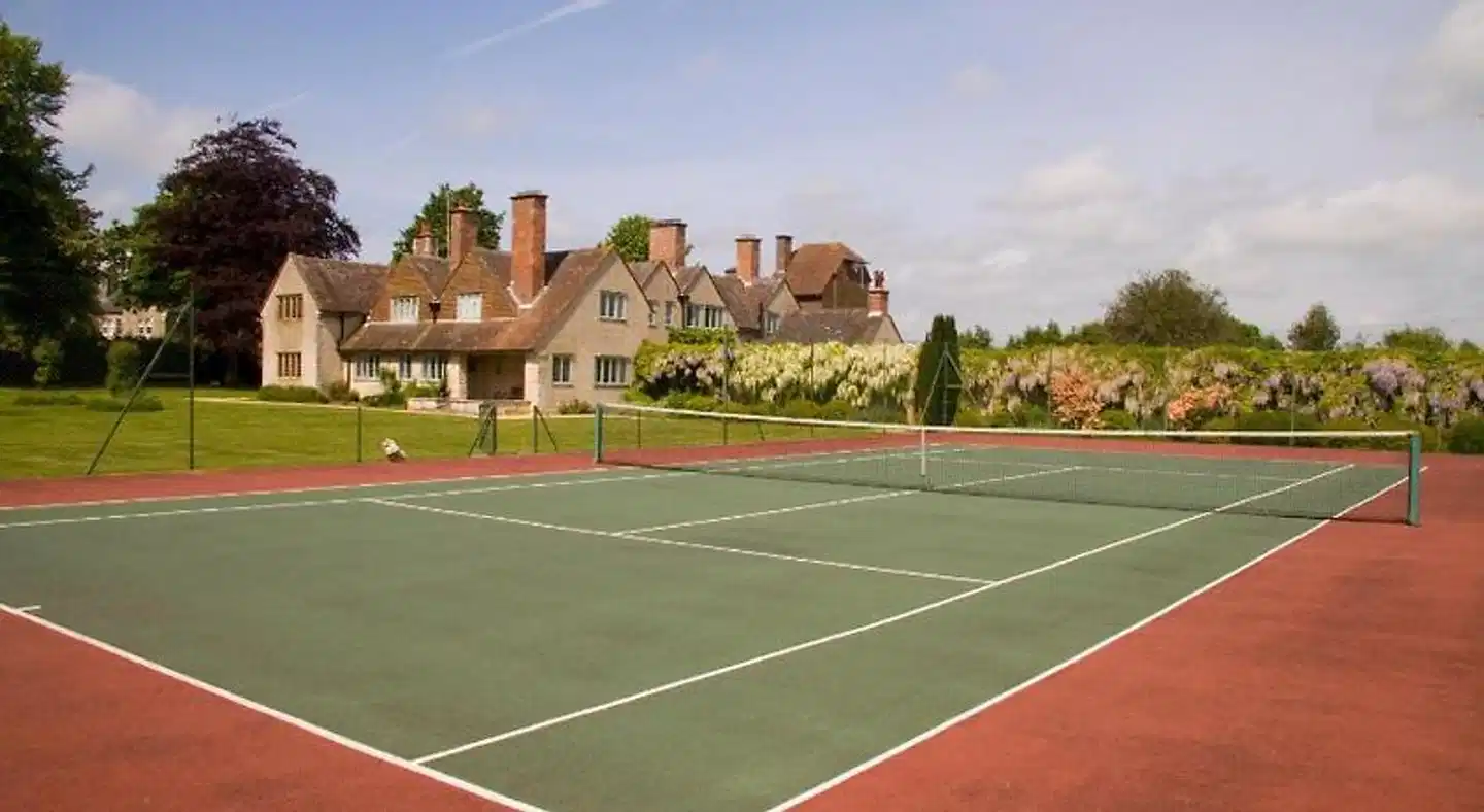 Little Court Sport und Entertainment