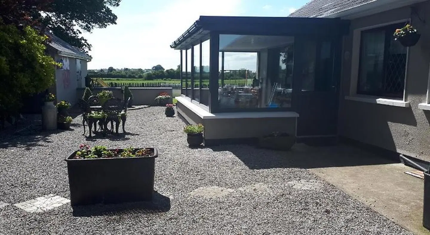 The Ring Farmhouse Terrasse