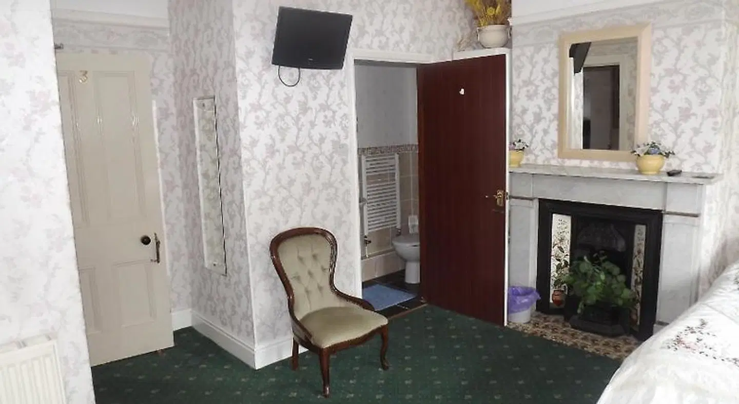 Hillcrest Guest House ROOM_EXAMPLE
