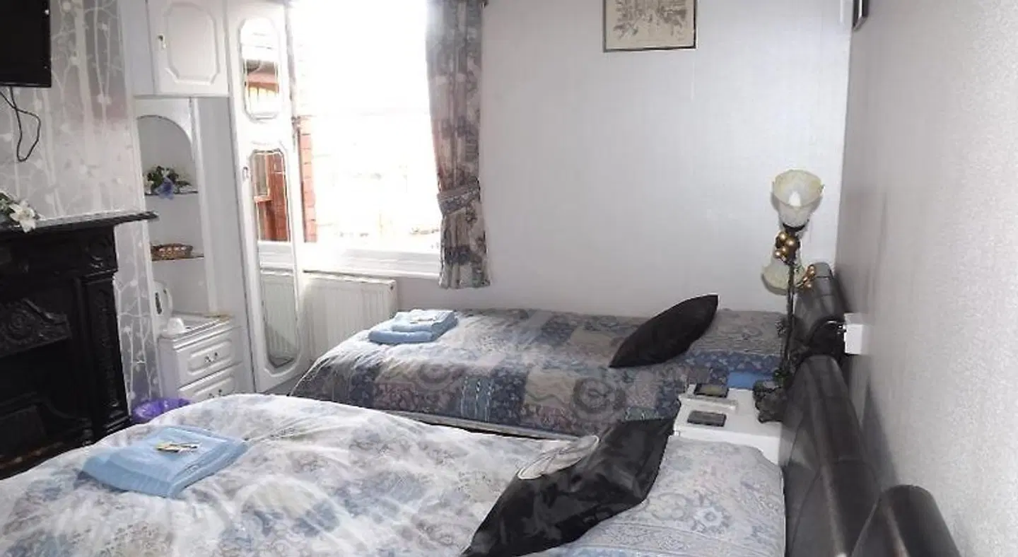 Hillcrest Guest House ROOM_EXAMPLE
