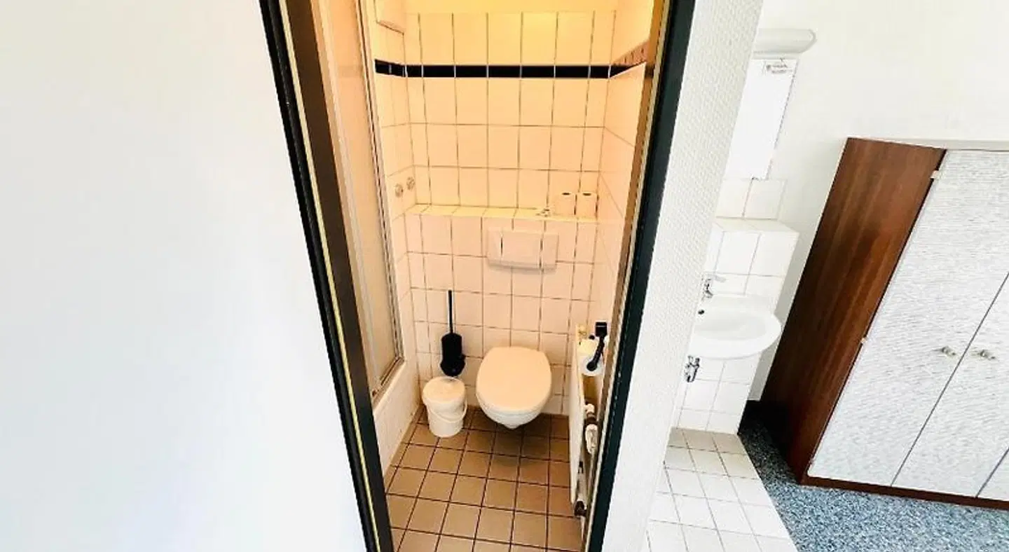 DJH Jugendherberge Köln-Riehl Badezimmer