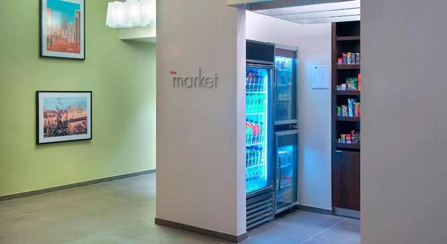 Courtyard by Marriott New York Manhattan/Chelsea LOUNGE_LOBBY