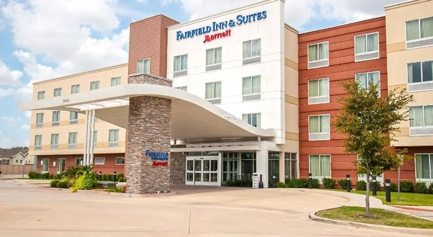 Fairfield by Marriott Inn & Suites Dallas Plano North EXTERIOR