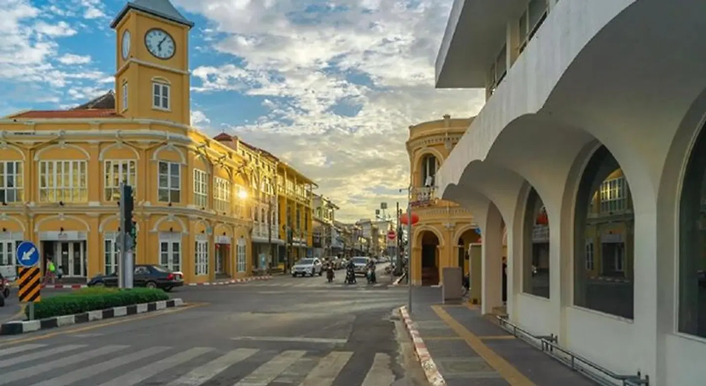 GO INN Phuket Old Town EXTERIOR