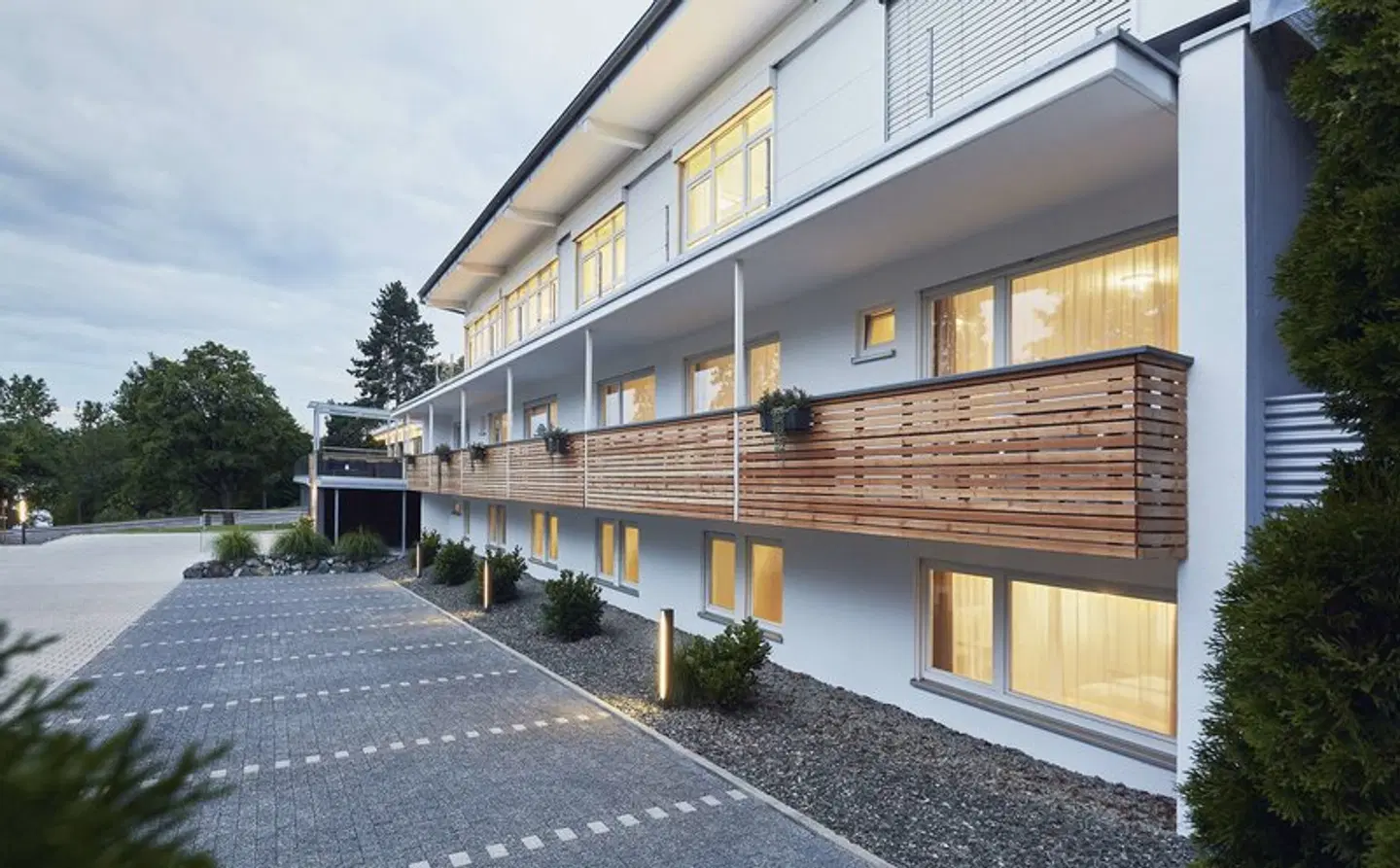Scotty + Emily Hotel Ulm EXTERIOR
