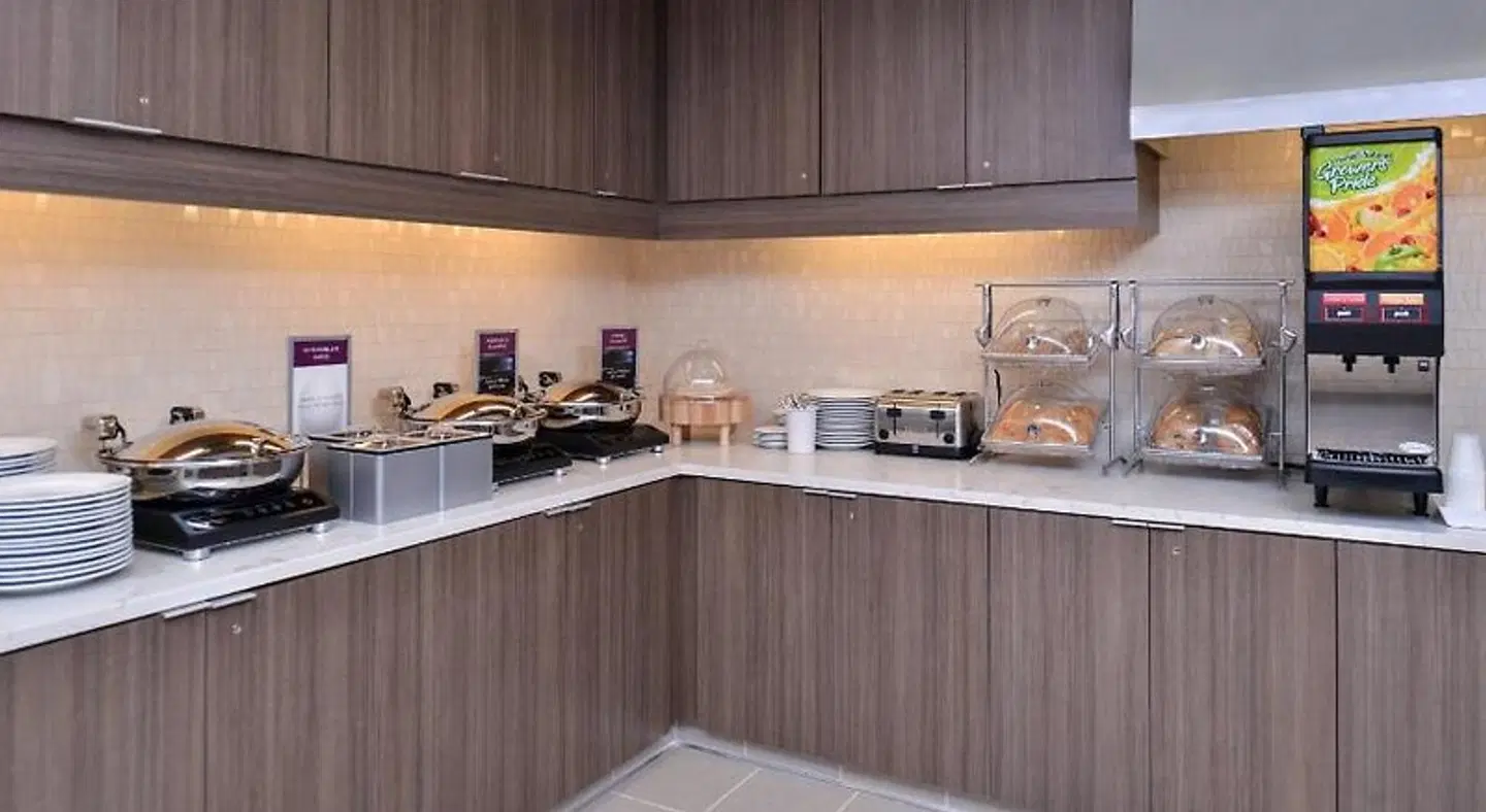 Residence Inn by Marriott Cedar Rapids South Restaurant