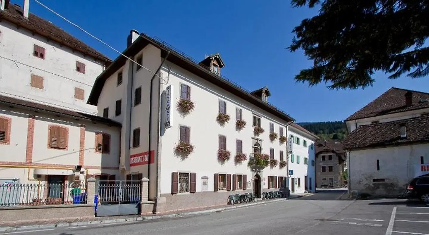 Albergo Alle Alpi EXTERIOR