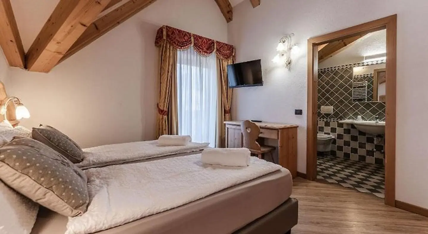 Sasso Rosso ROOM_EXAMPLE