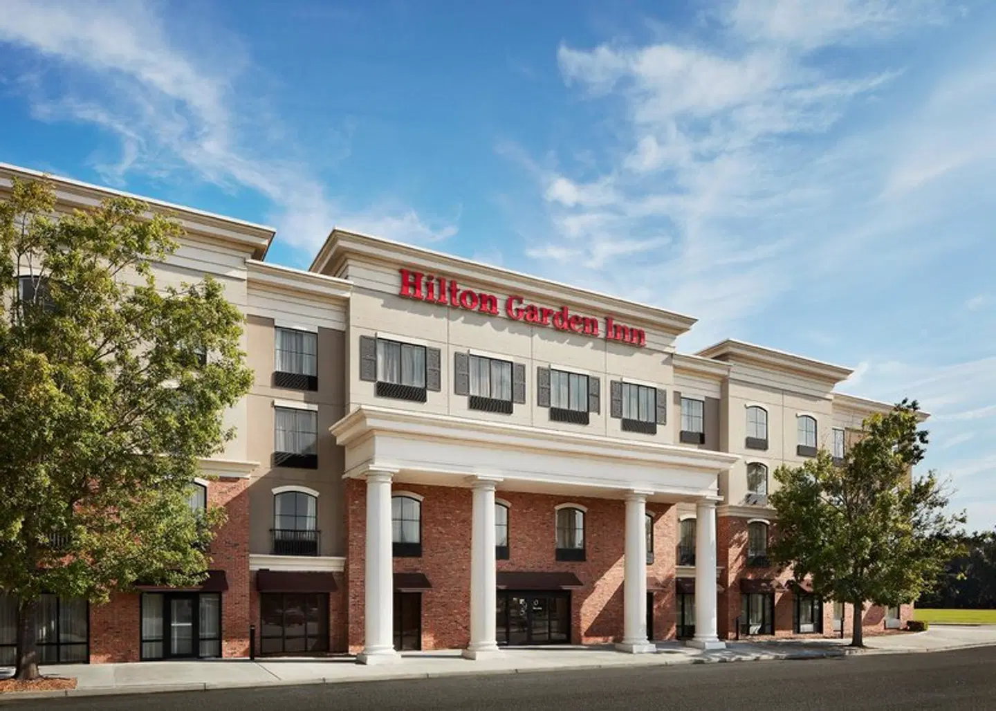 Hilton Garden Inn Beaufort EXTERIOR