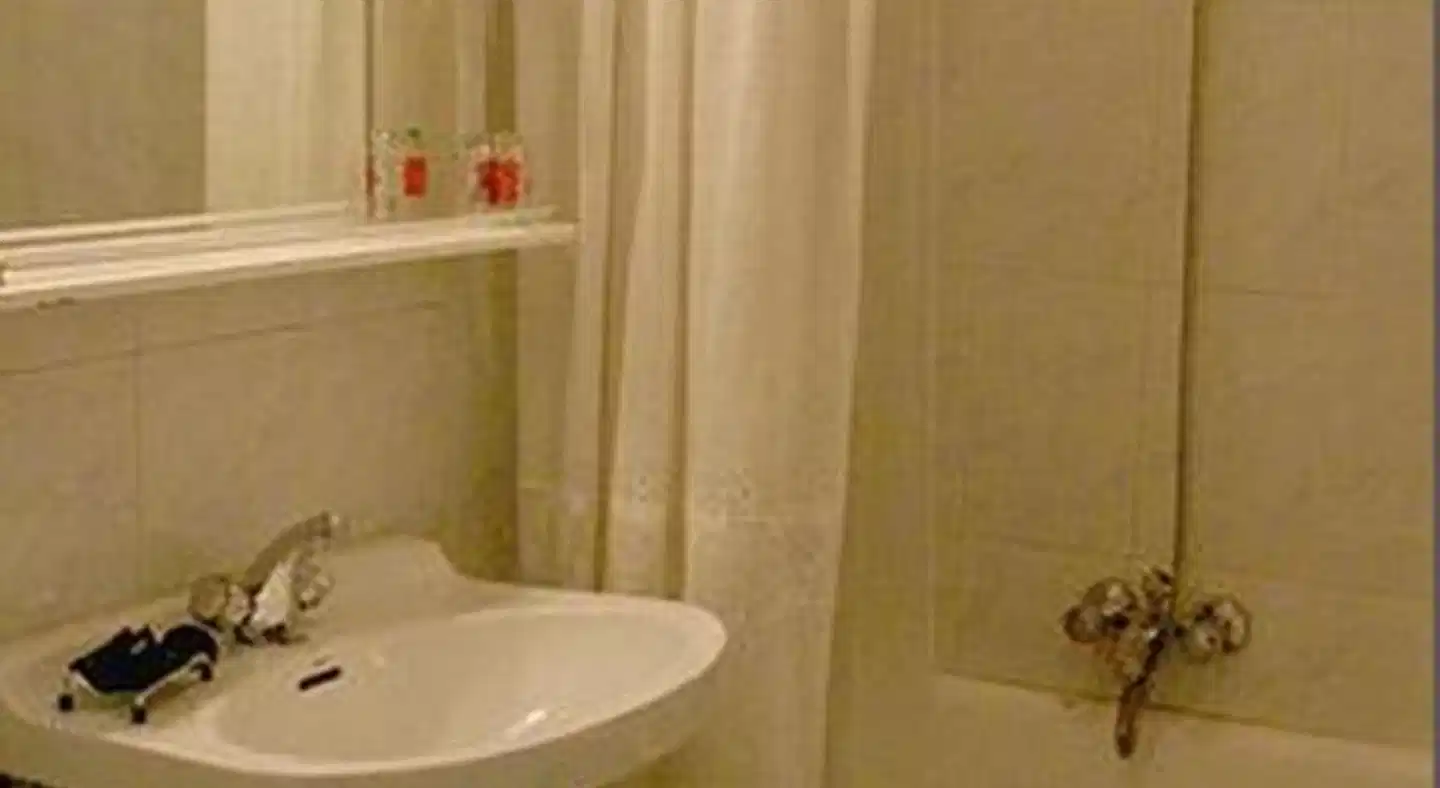 Hostal Delfina Badezimmer