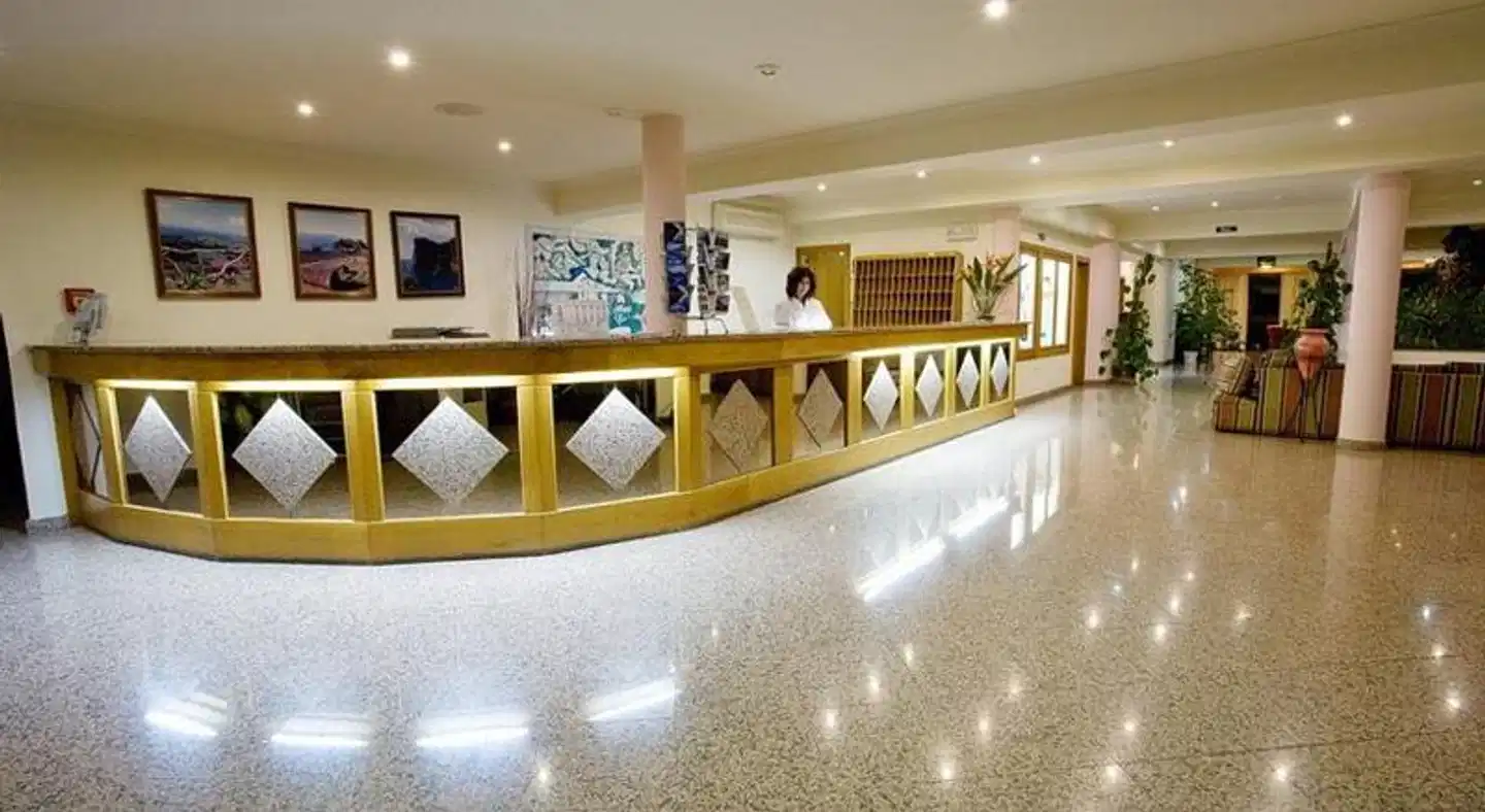 Hotel São Jorge Garden Bar