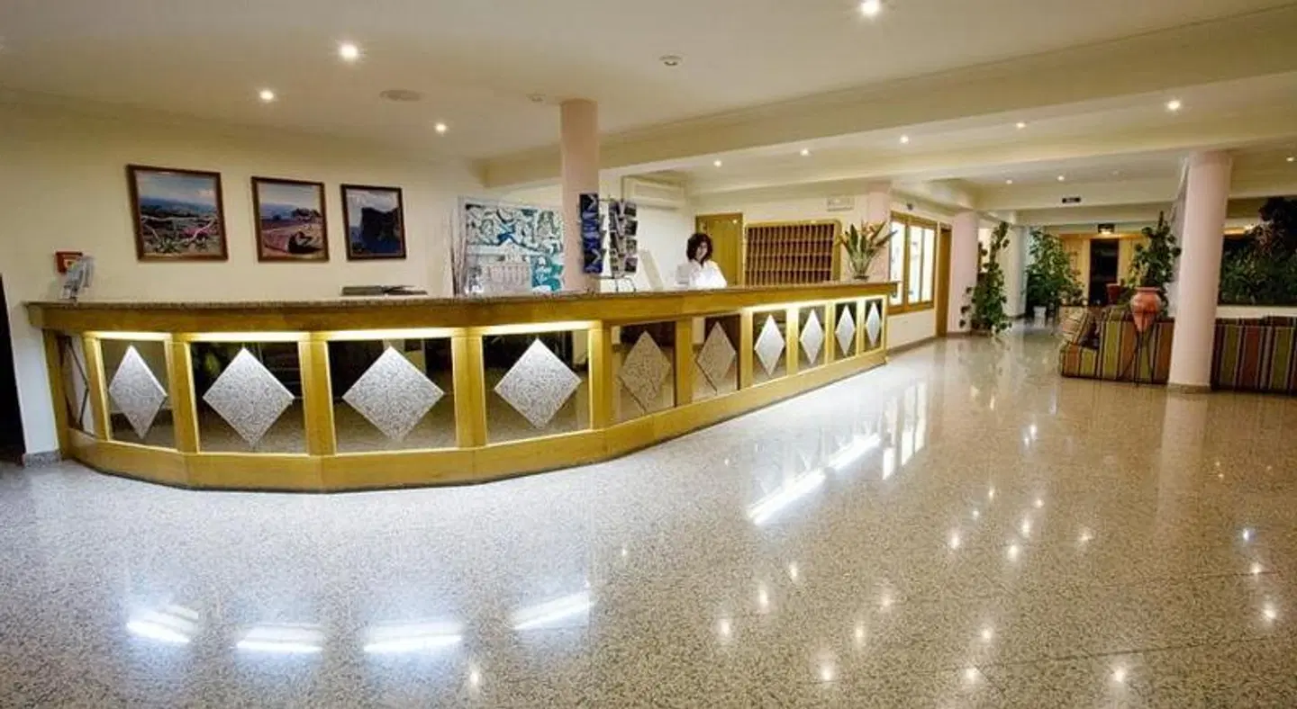 Hotel São Jorge Garden Bar