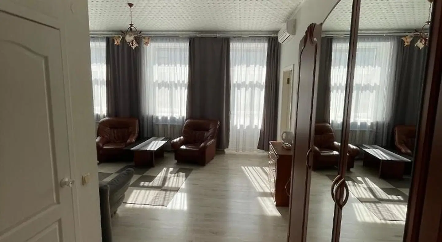 Saules rati ROOM_EXAMPLE