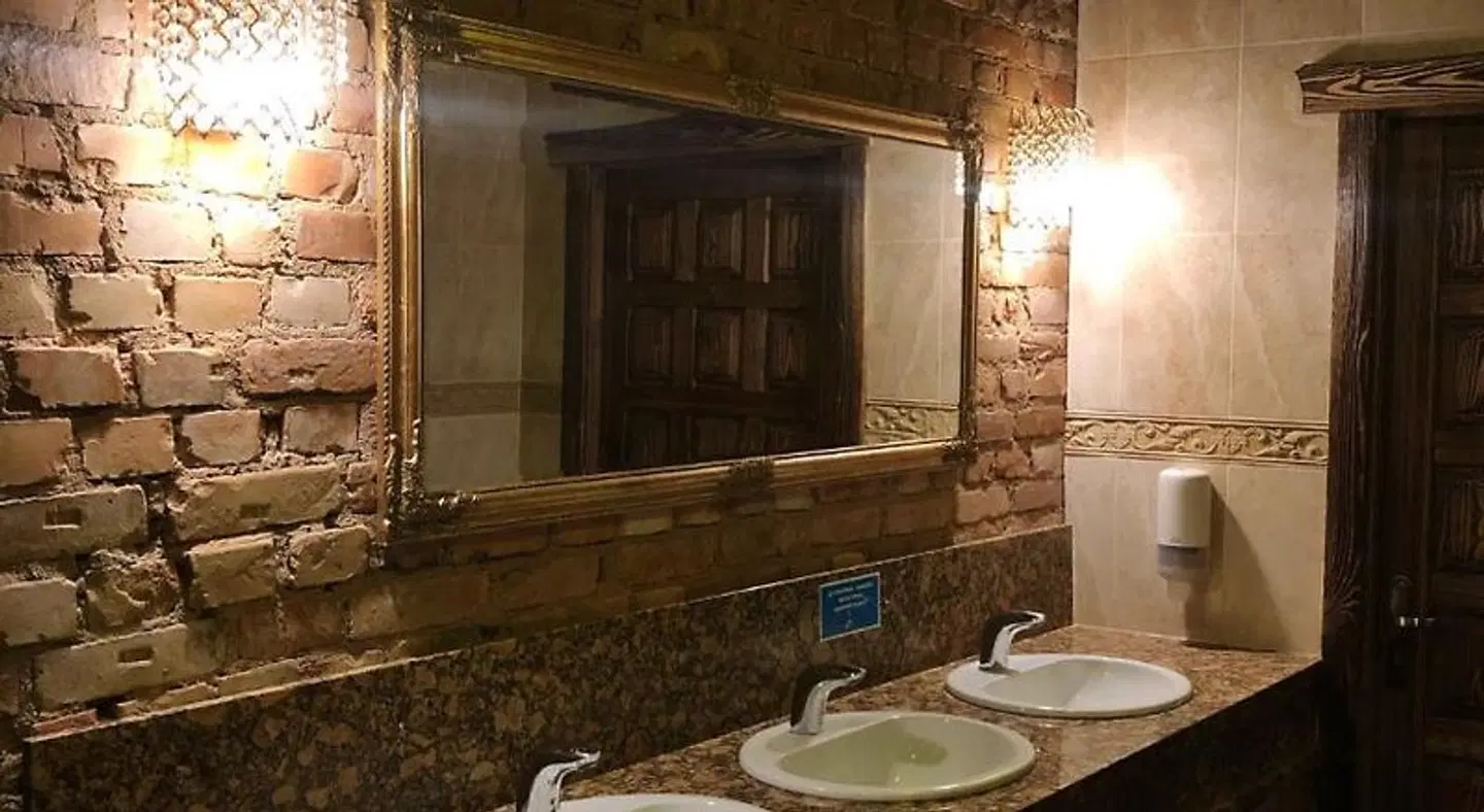 Senoji ueiga Badezimmer