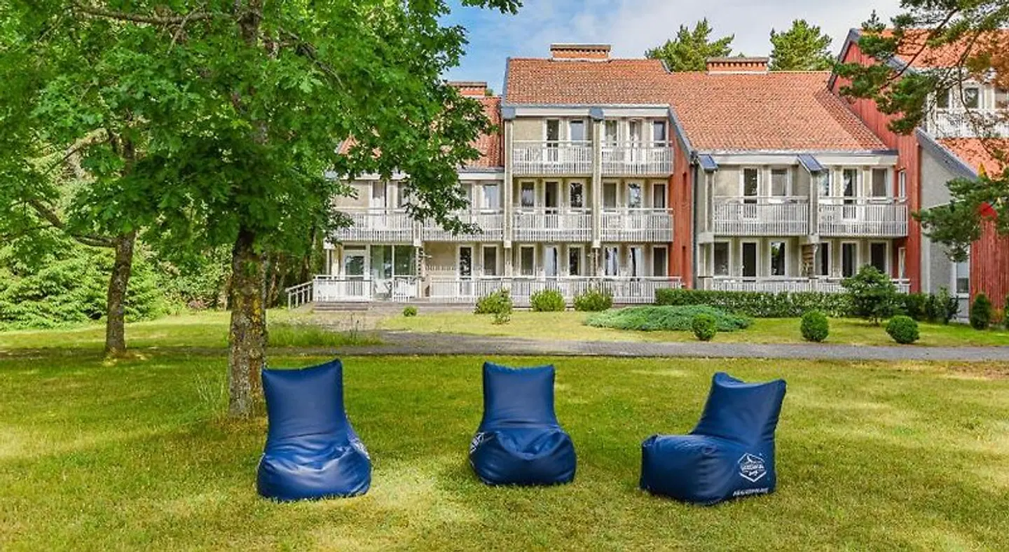 Hotel Skalva Nida Garten