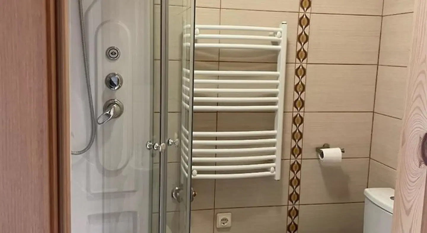Kur'n' Ueigos Sve'i' Namai Badezimmer