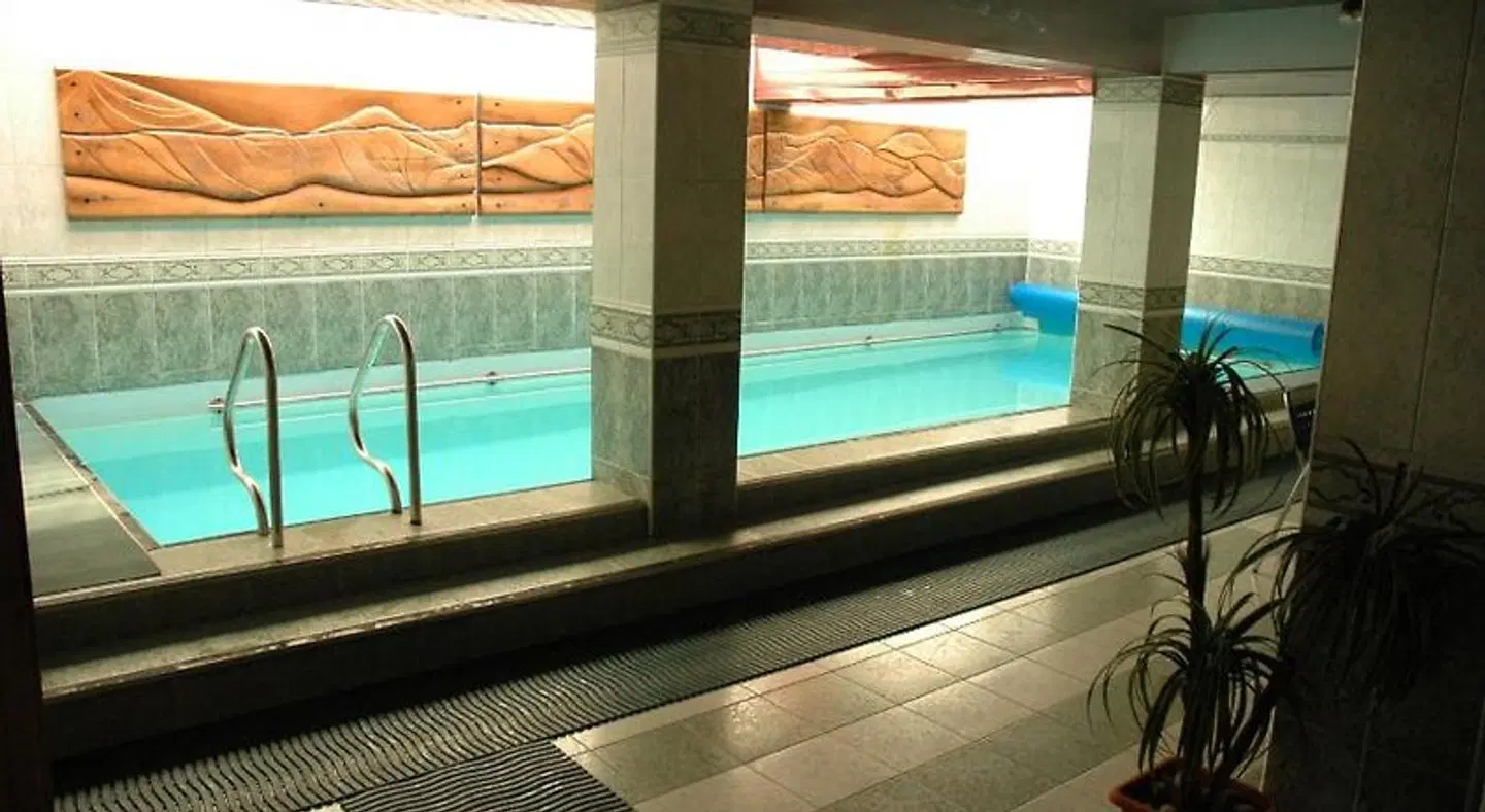 'uolynas Hallenbad