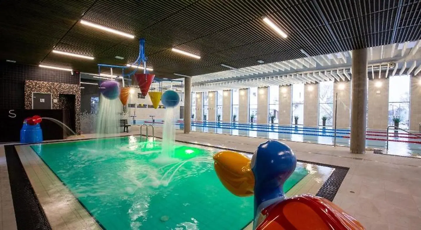 Nelja Kuninga Hotell Hallenbad