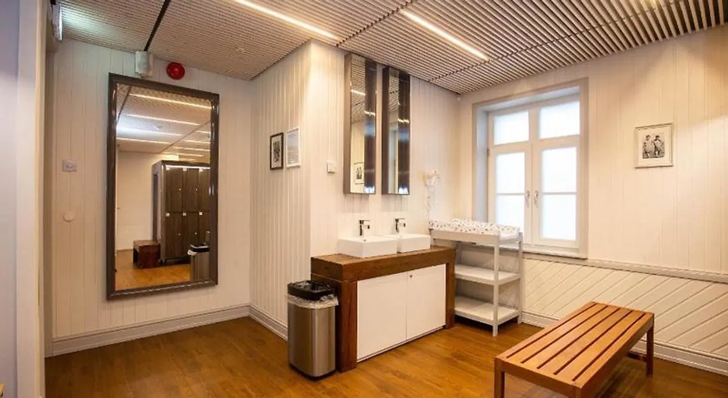 Nelja Kuninga Hotell Badezimmer