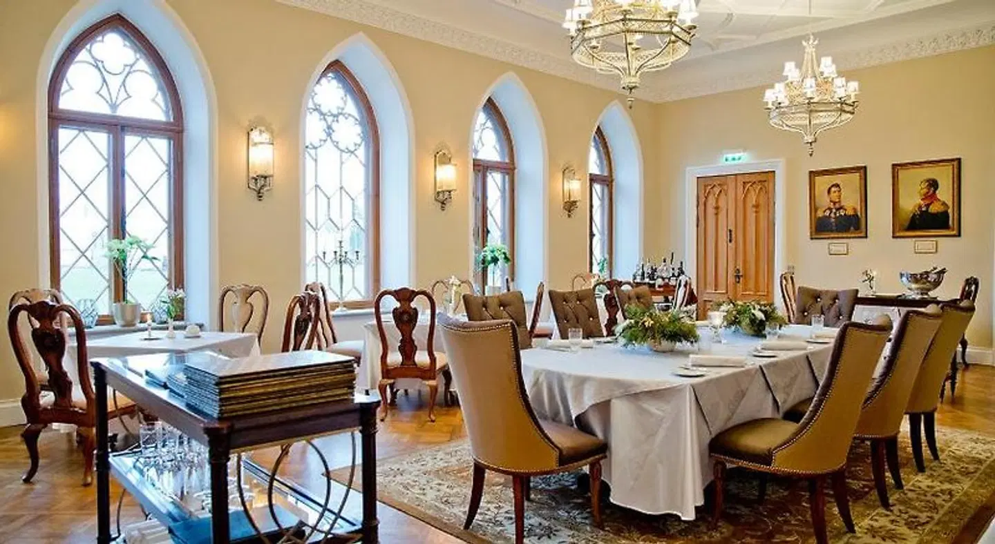 Keila-Joa Schloss Fall Restaurant