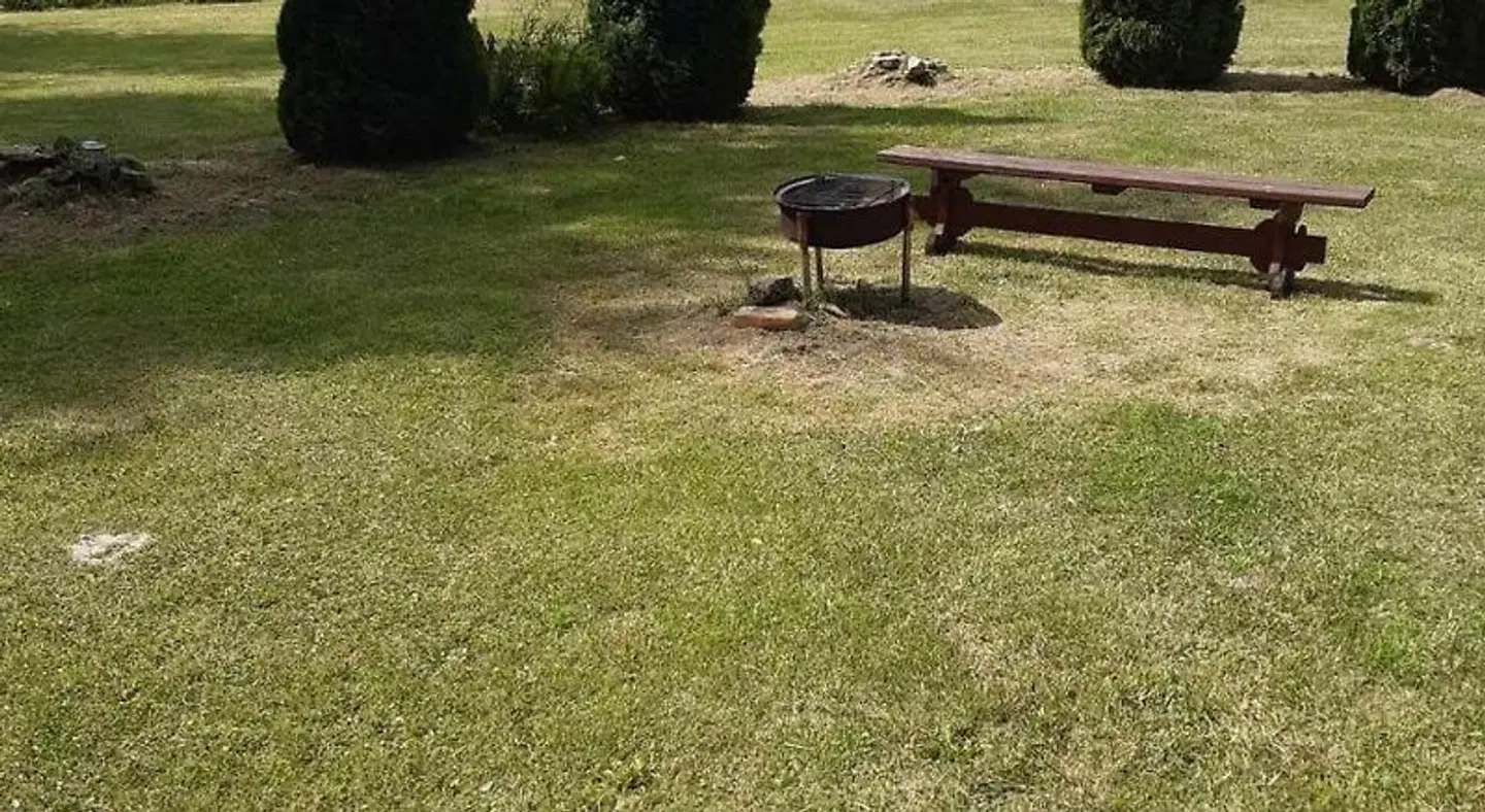 Jaama Puhkemaja Garten