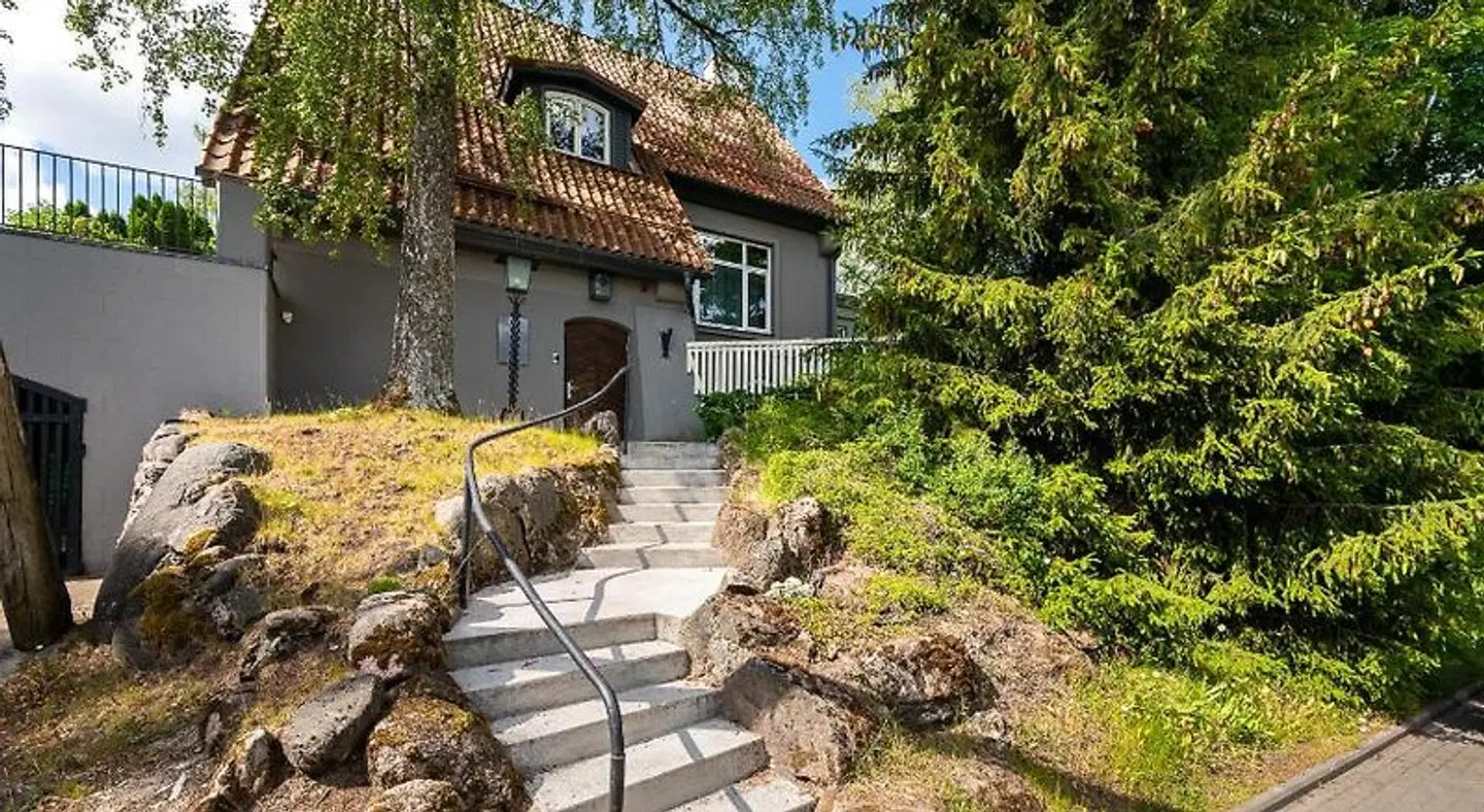 Gustav Ernesaks- Kadriorg EXTERIOR