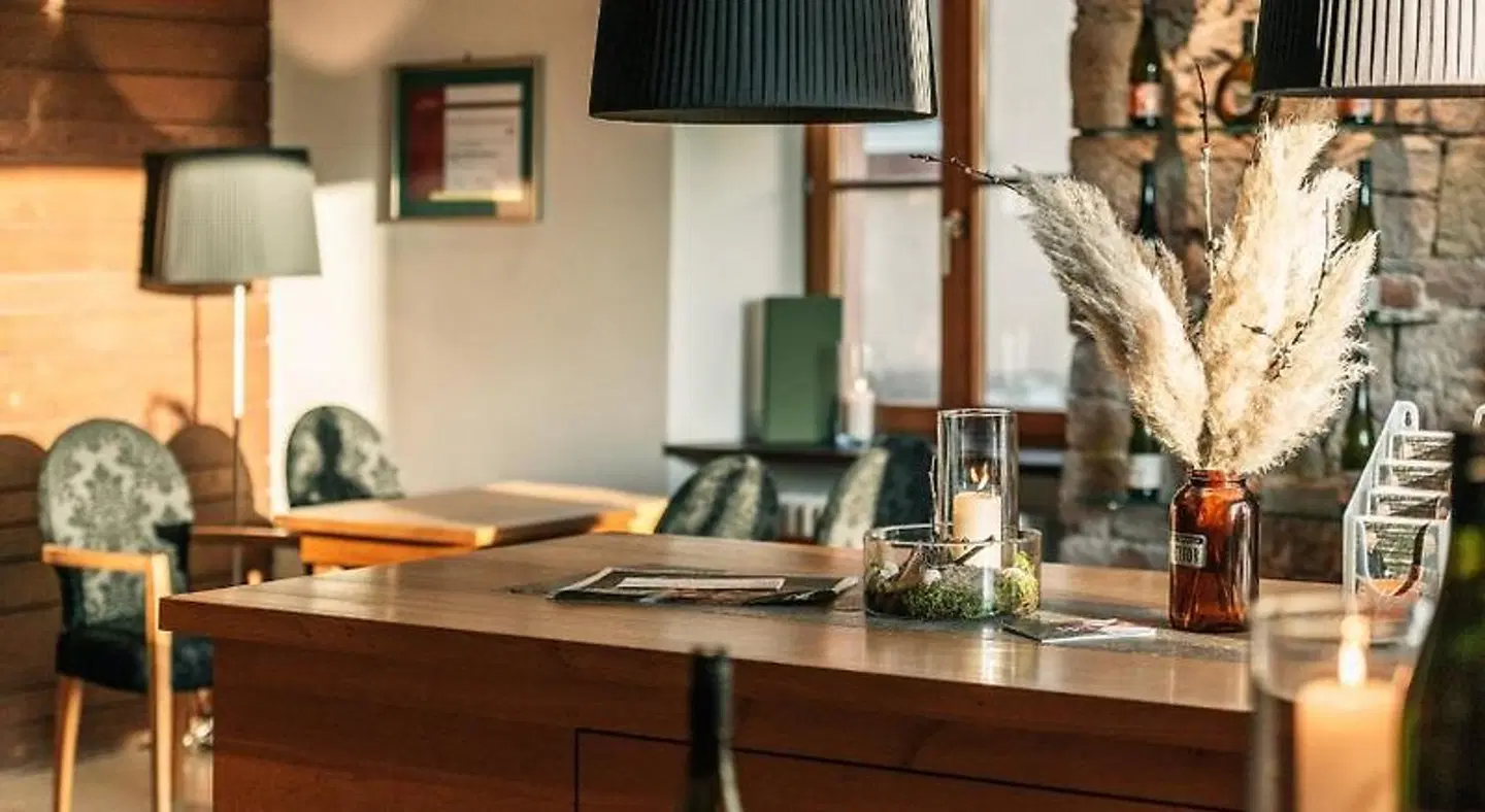 Muller! Das Weingut & Weinhotel LOUNGE_LOBBY