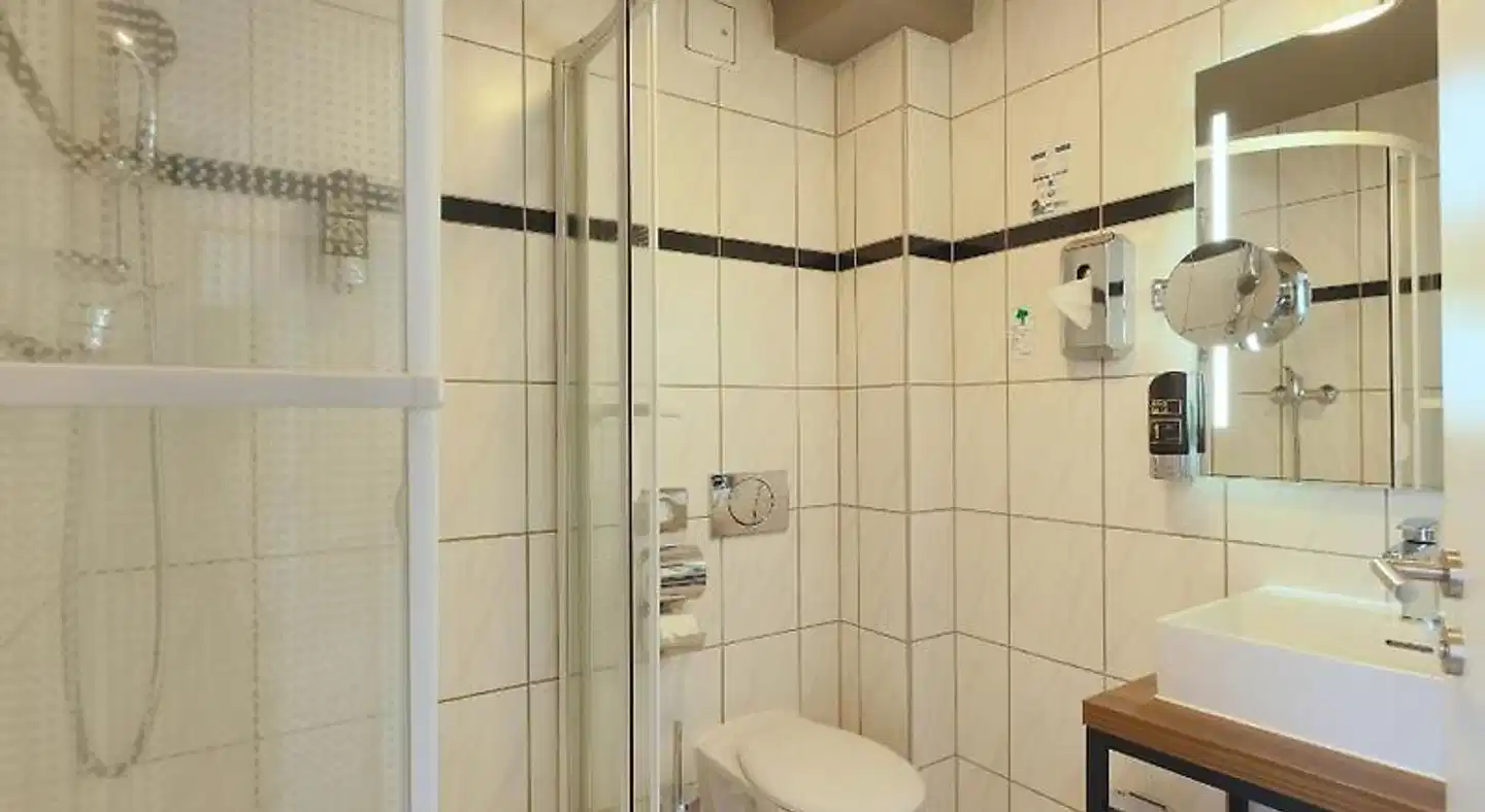 TRIP INN Cityhotel Gießen Badezimmer