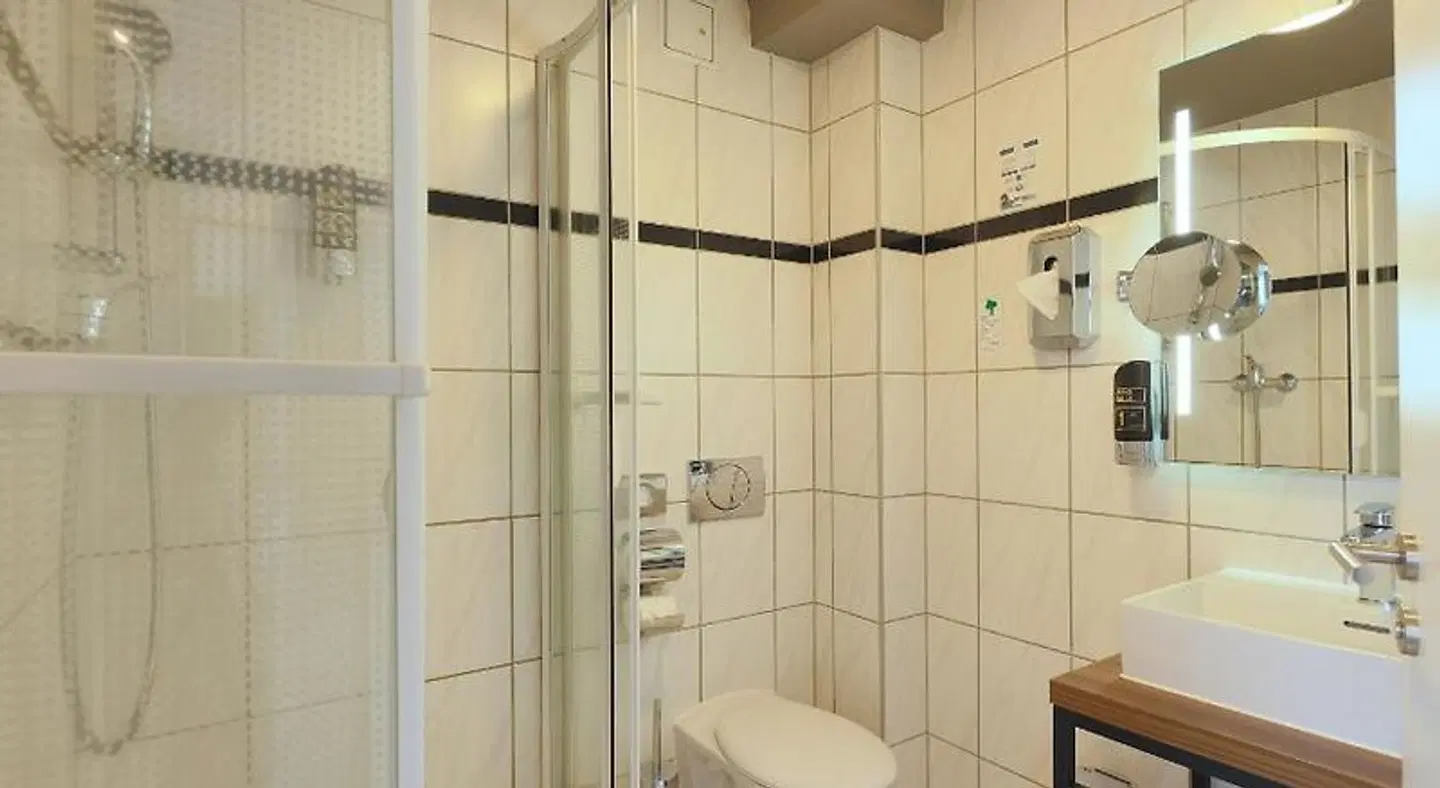 TRIP INN Cityhotel Gießen Badezimmer