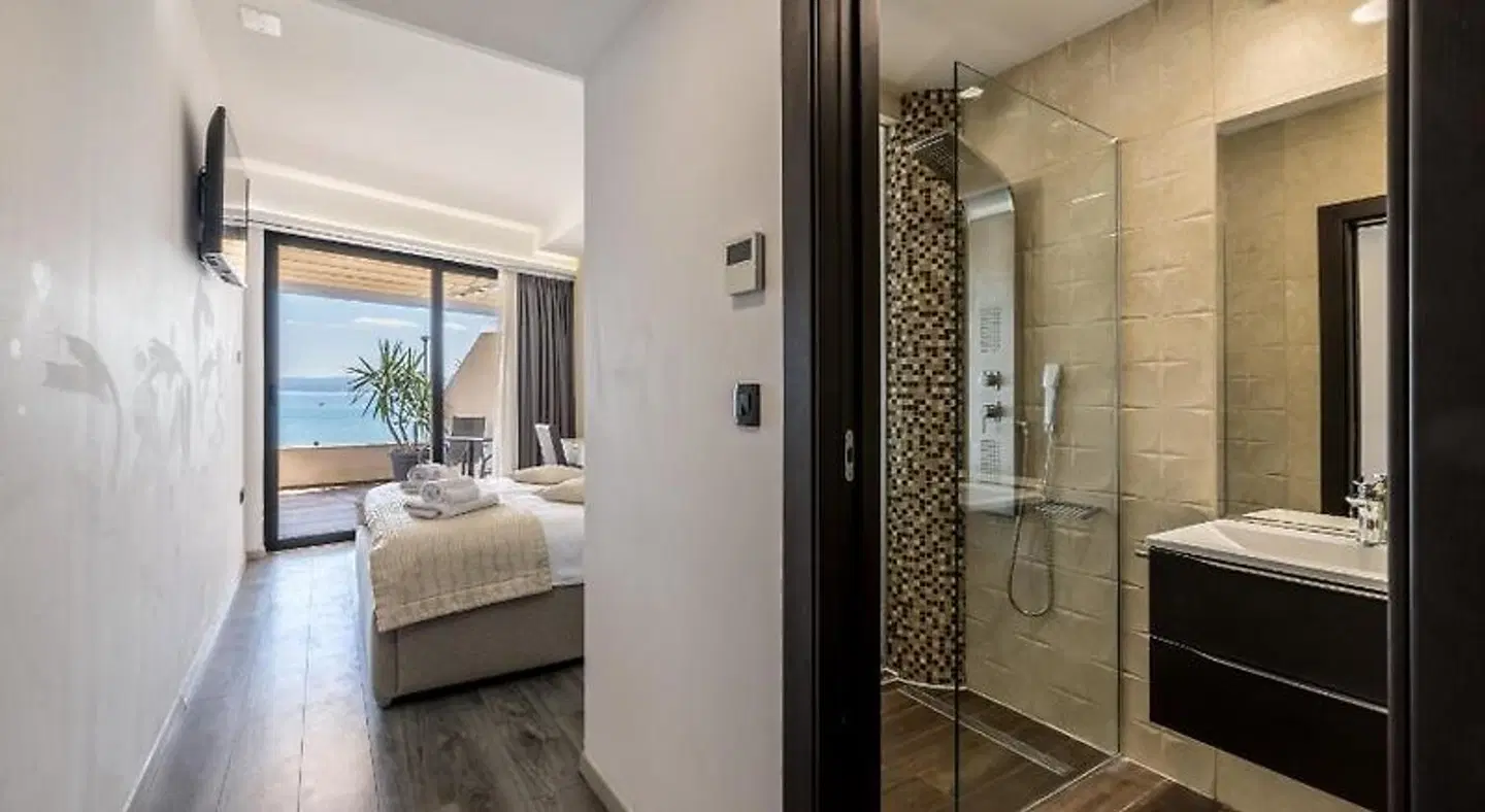 Luxury Rooms Seven Badezimmer