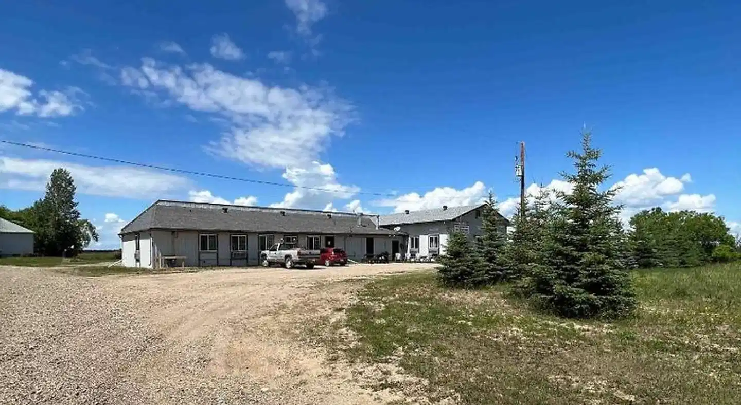 The Trail Inn - Yarbo, SK - Near Esterhazy & Mosaic K1, K2, & K3 Aussenansicht