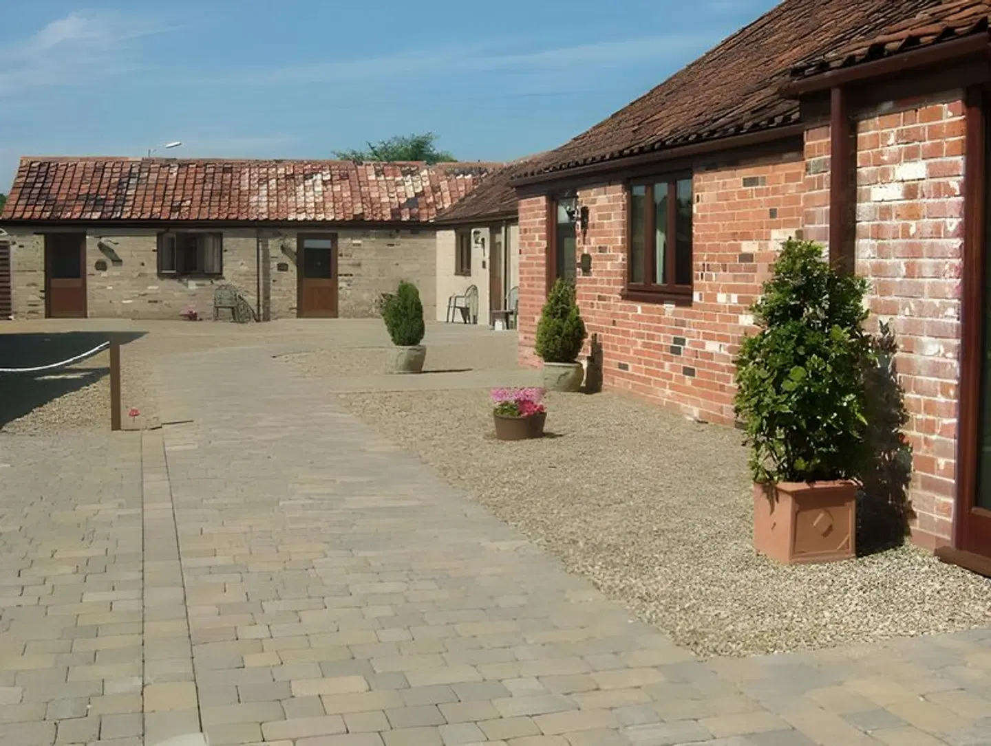 The Courtyard, Laurel Farm EXTERIOR