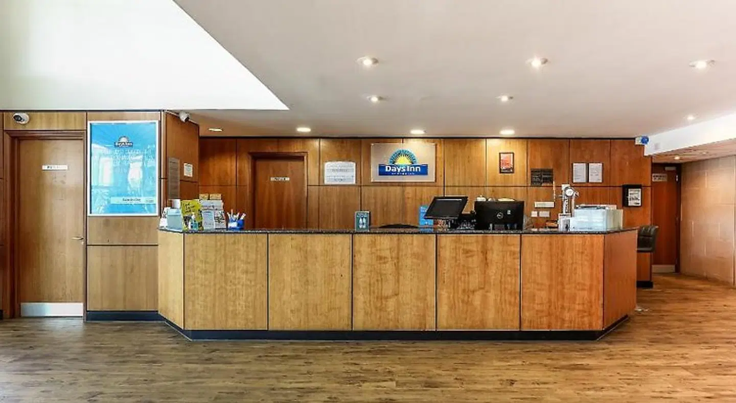 Days Inn by Wyndham Peterborough LOUNGE_LOBBY