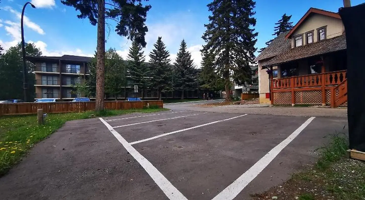 Riverfront Estate Bed&Breakfast Banff Garten