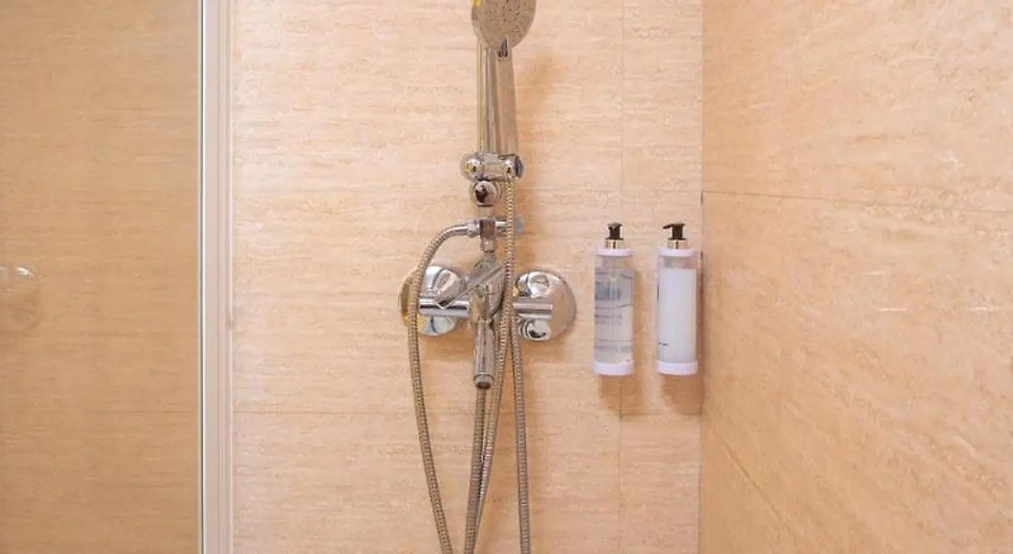 Hotel Alda Centro Zaragoza Badezimmer