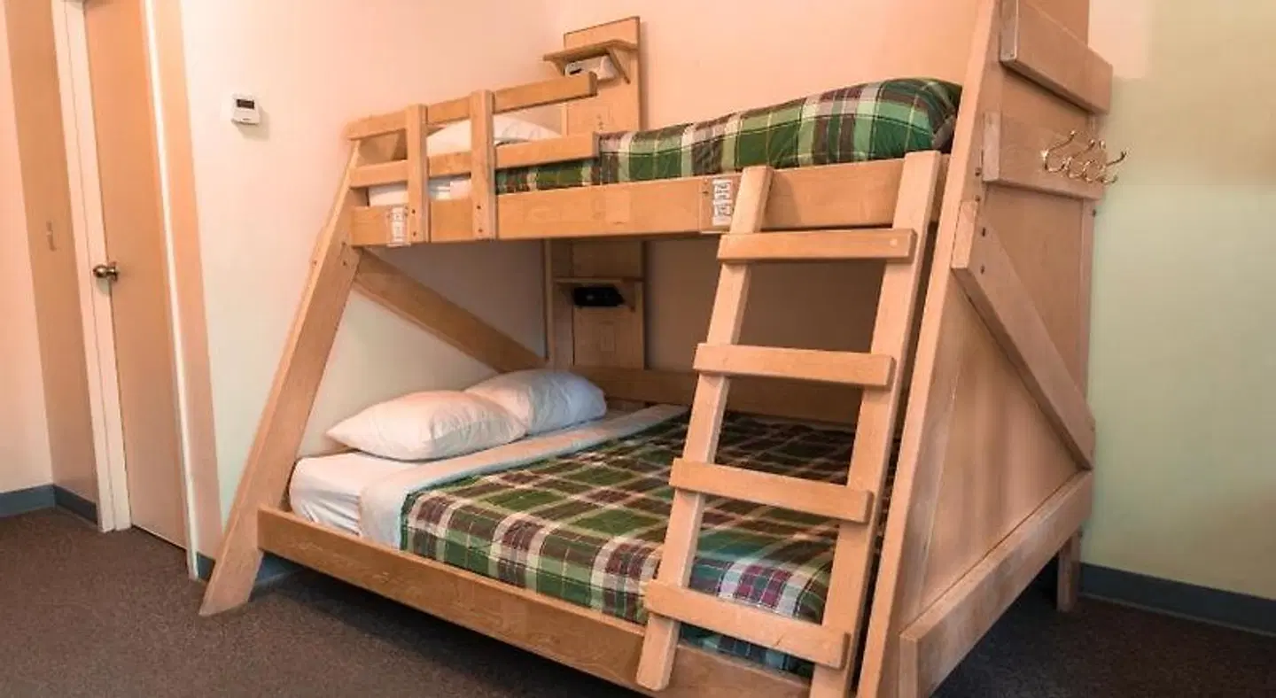 HI-Banff Alpine Centre ROOM_EXAMPLE