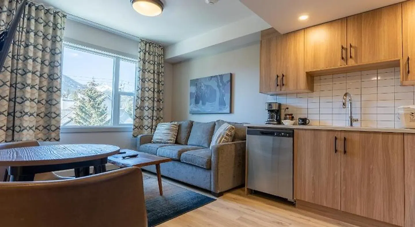 Basecamp Suites Banff LOUNGE_LOBBY