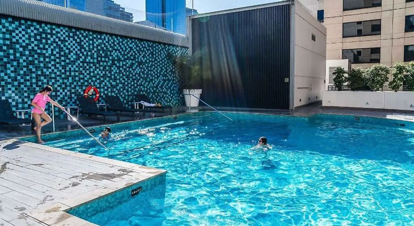 Crowne Plaza Melbourne by IHG Hallenbad
